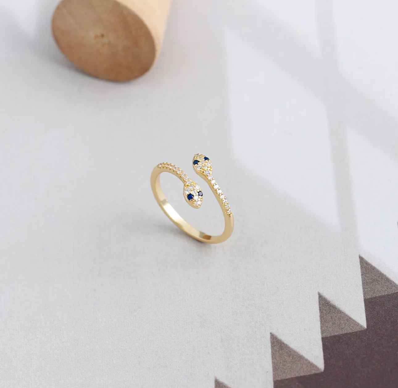 Sapphire Snake Ring - Gold