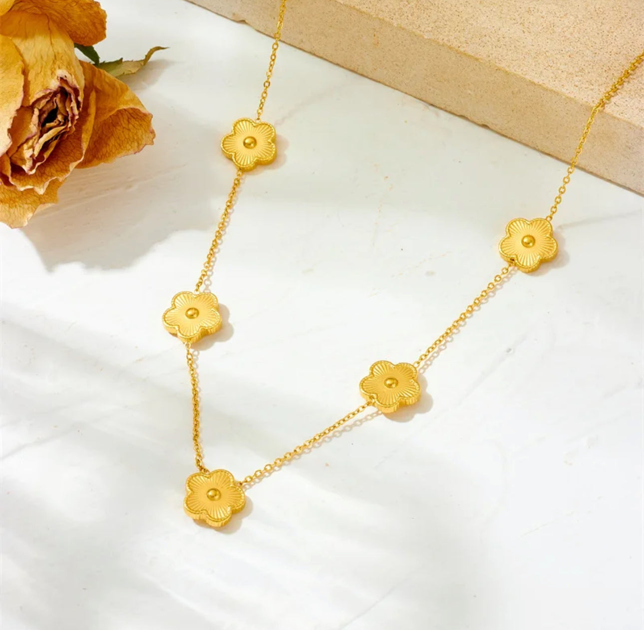 Miss Clover Necklace - Gold